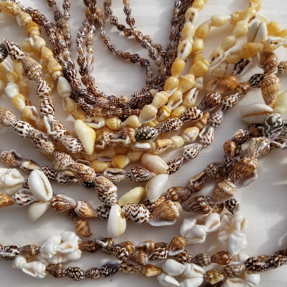 4-Pack Vintage Natural Sea Shell Leis Necklaces